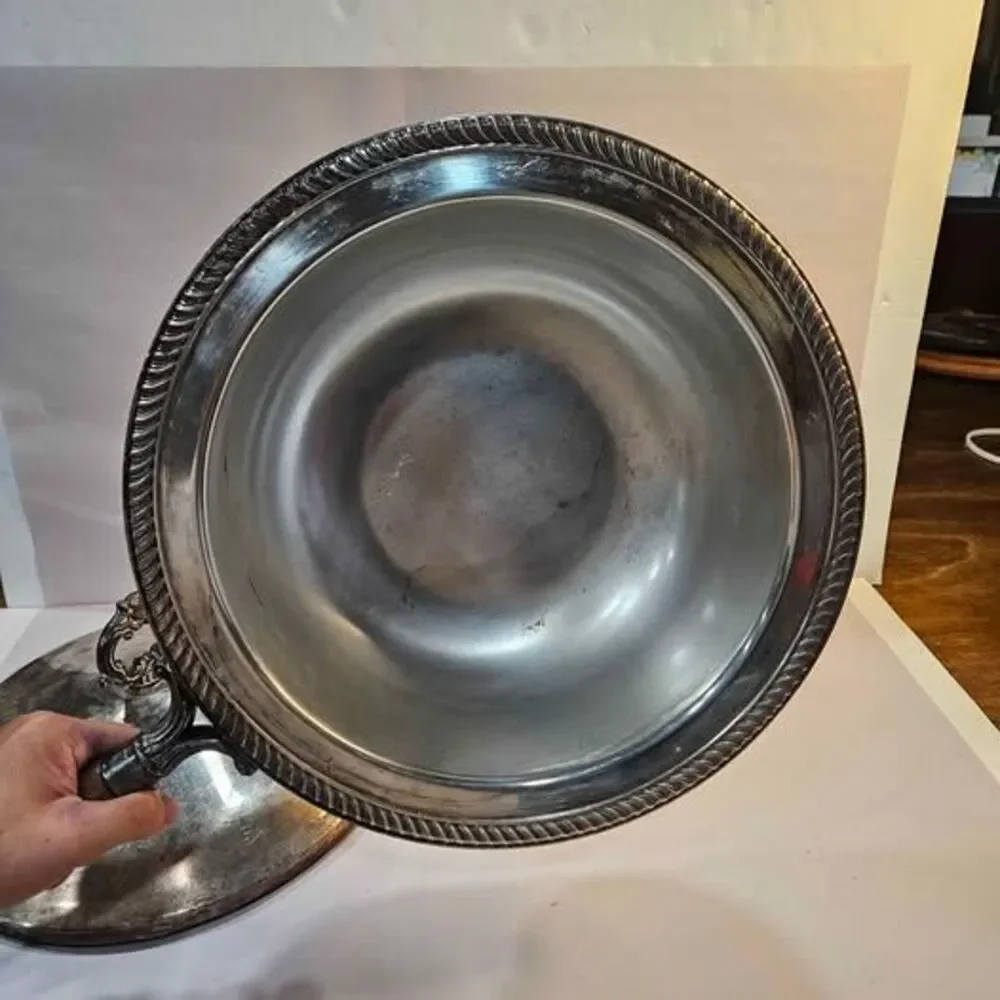 B. Rogers Silver Co. 1245 Silver Plated Chafing Dish with Wood Handle